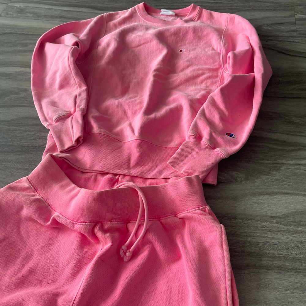 SOLD - do not buy ! Champion Reverse Weave Set